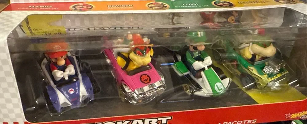 Hot Wheels Mario Kart Die-Cast Vehicles Mario Bowser Luigi Bowser Jr 4-Pack New